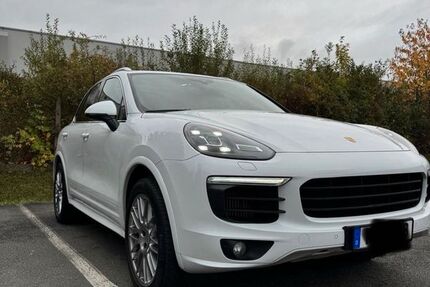 Porsche Cayenne 122.000 km 46.500 € Paderborn 33102