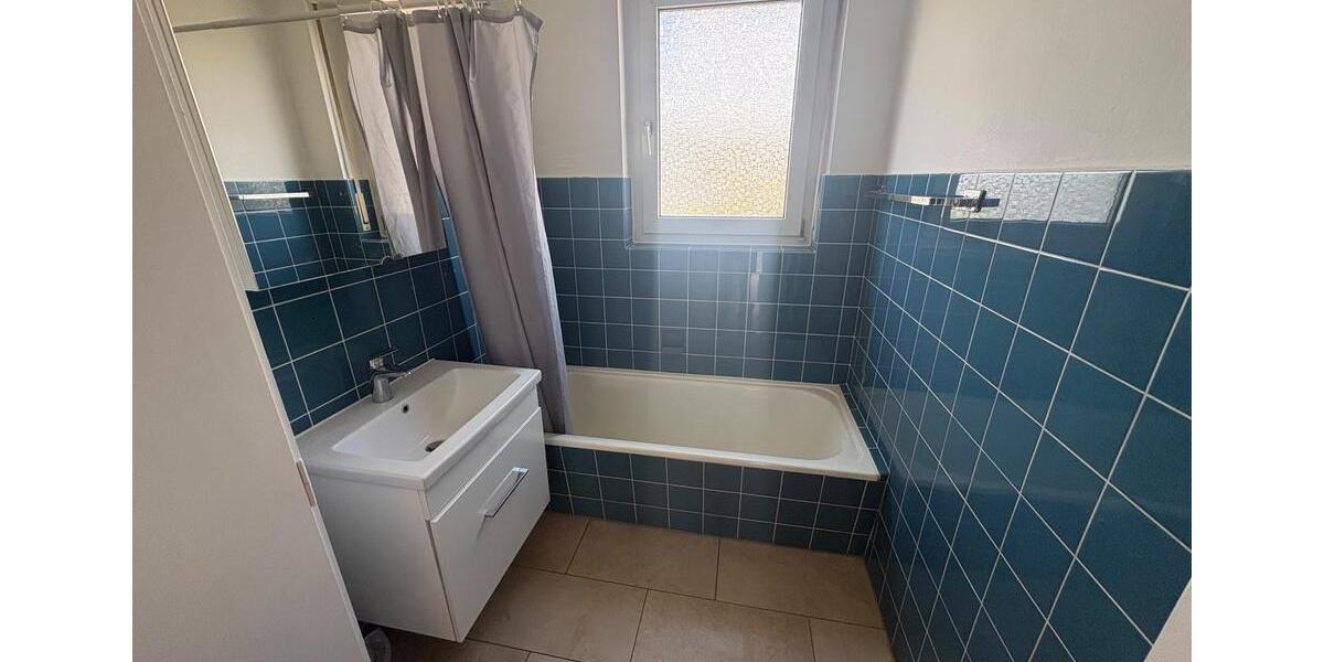 Dachgeschoßwohnung Paderborn - 3 Zimmer, 106 m&sup2;, 950&euro; | Angebot:27632247
