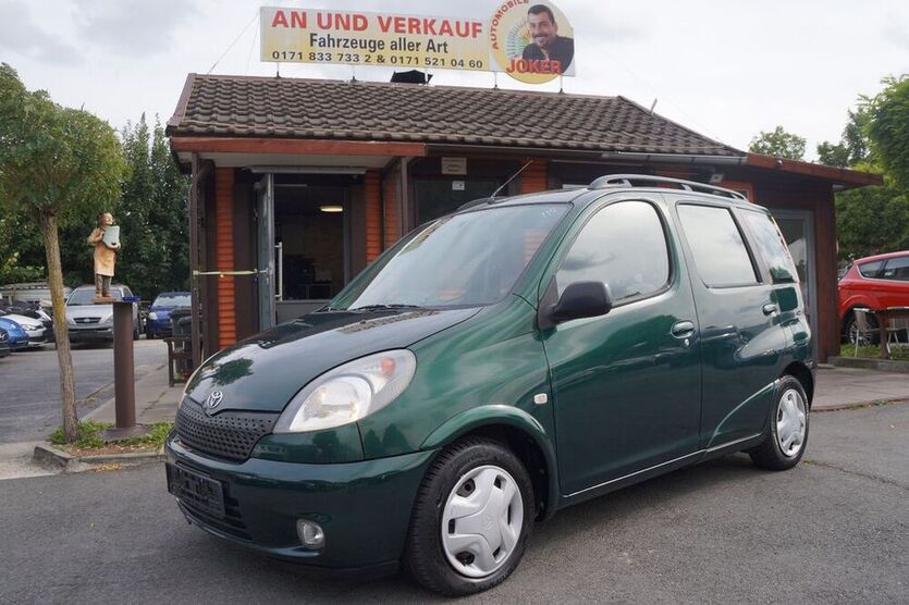 Yaris