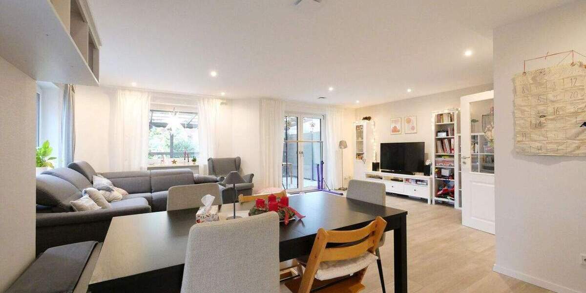 Familienfreundliche Doppelhaushälfte in Top Lage von Elsen 4 zimmer