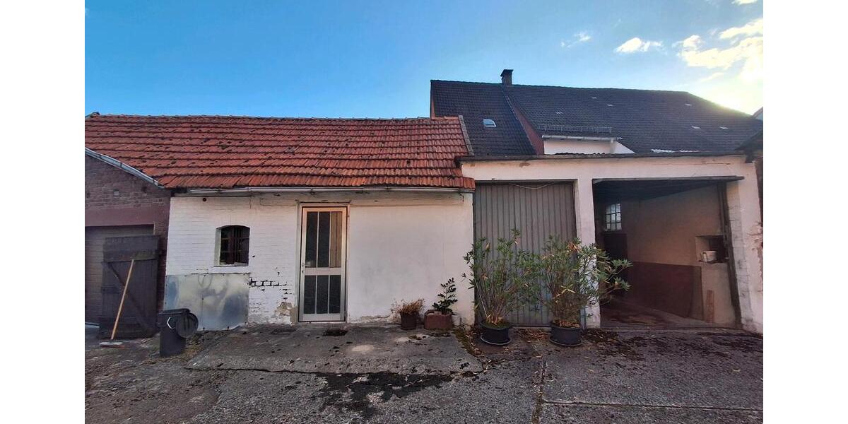 Einfamilienhaus Bad Driburg - 4 Zimmer, 730 m&sup2;, 126.000&euro; | Angebot:27426535