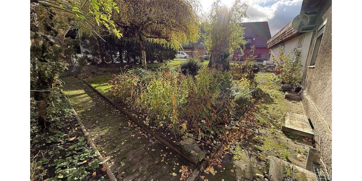 Zweifamilienhaus mit Gewerbe 5 zimmer