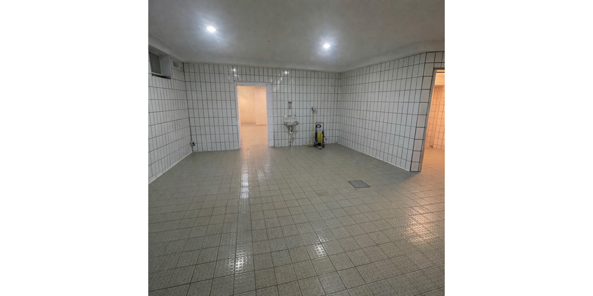 Gewerbeobjekt Altenbeken - 650&euro; | Angebot:24846467