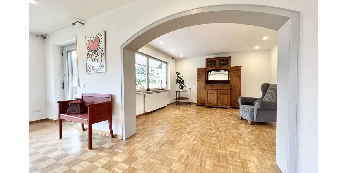 Einfamilienhaus Detmold Diestelbruch - 6 Zimmer, 219 m&sup2;, 525.000&euro; | Angebot:26081142