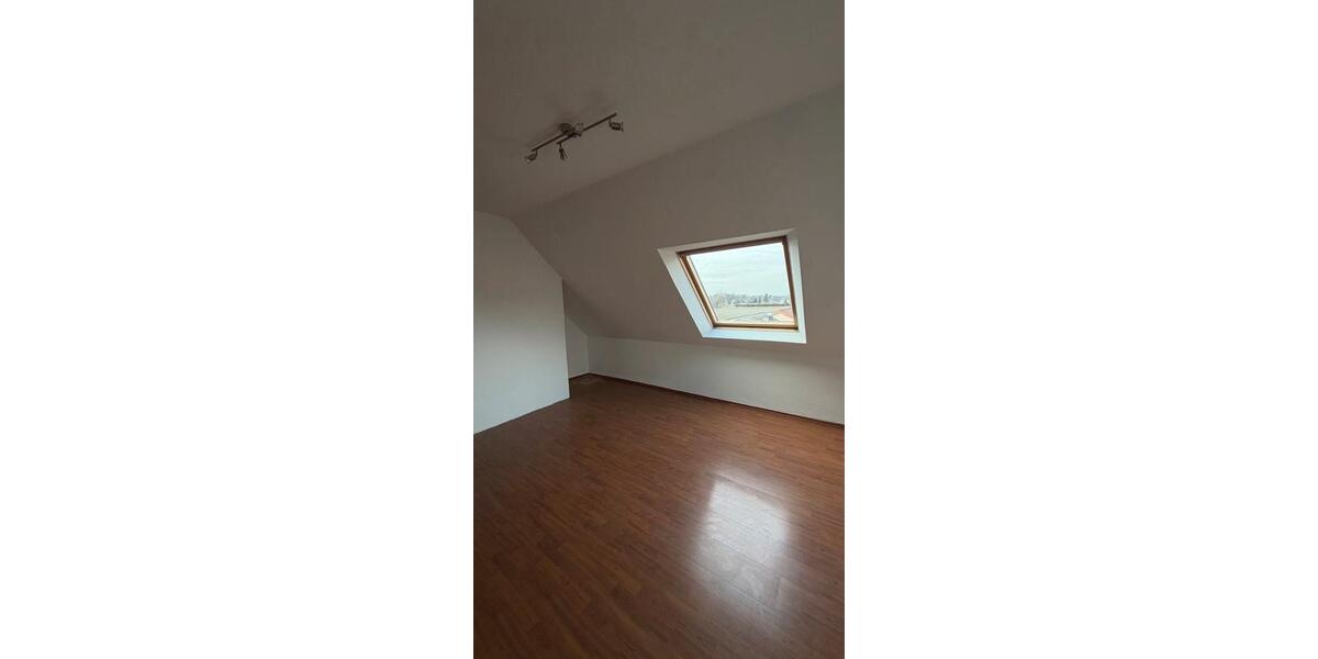 Etagenwohnung Hövelhof - 3 Zimmer, 100 m&sup2;, 1.150&euro; | Angebot:24864867
