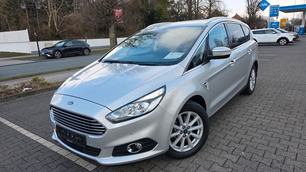Ford S-Max 60.000 km 17.499 &euro; Salzkotten 33154
