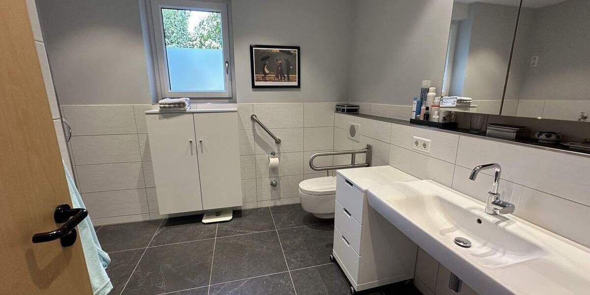 Einfamilienhaus Paderborn Schloß Neuhaus - 7 Zimmer, 370 m&sup2;, 850.000&euro; | Angebot:25801900