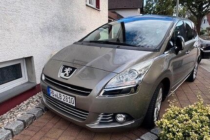 Peugeot 5008 114.305 km 5.800 &euro; Paderborn 33102