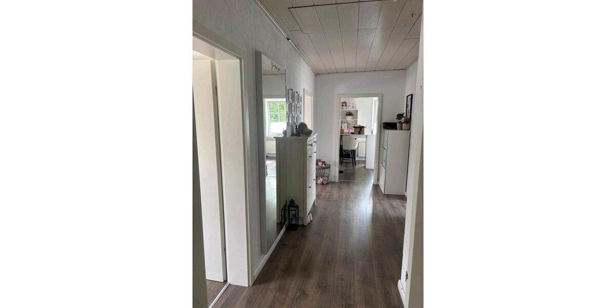 Mehrfamilienhaus, Wohnhaus Schloß Holte-Stukenbrock Stukenbrock - 7 Zimmer, 170 m&sup2;, 1.700&euro; | Angebot:25642524