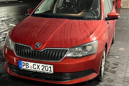 Skoda Fabia 92.806 km 11.000 &euro; Paderborn 33106