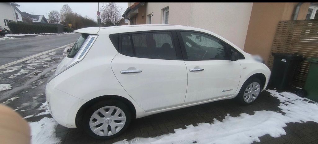 Nissan Leaf 130.000 km 8.000 &euro; Borchen 33178