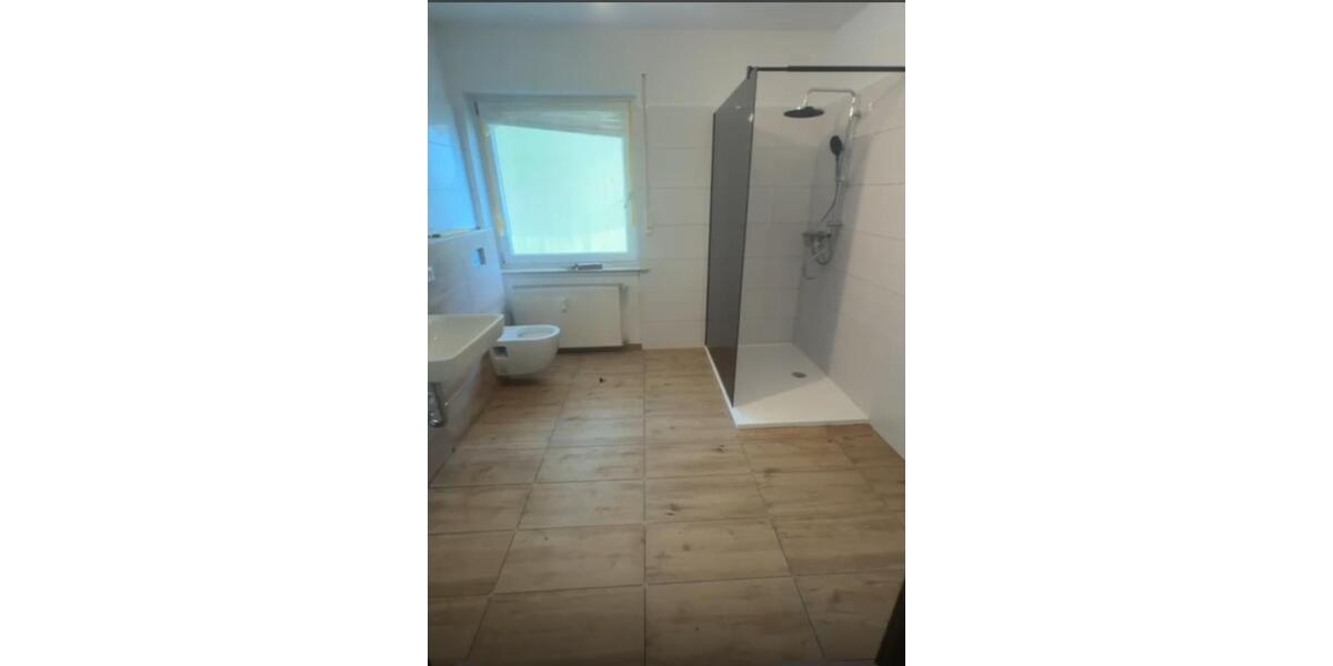 Erdgeschoßwohnung Horn-Bad Meinberg Bad Meinberg - 4.5 Zimmer, 122 m&sup2;, 900&euro; | Angebot:25931915