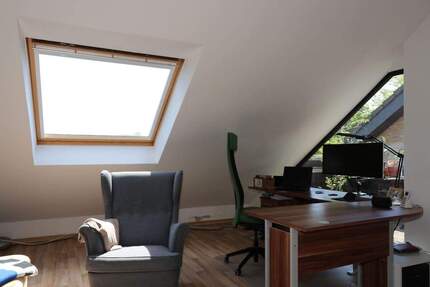 Gepflegte ETW mit großer Dachloggia im Süden 2 zimmer