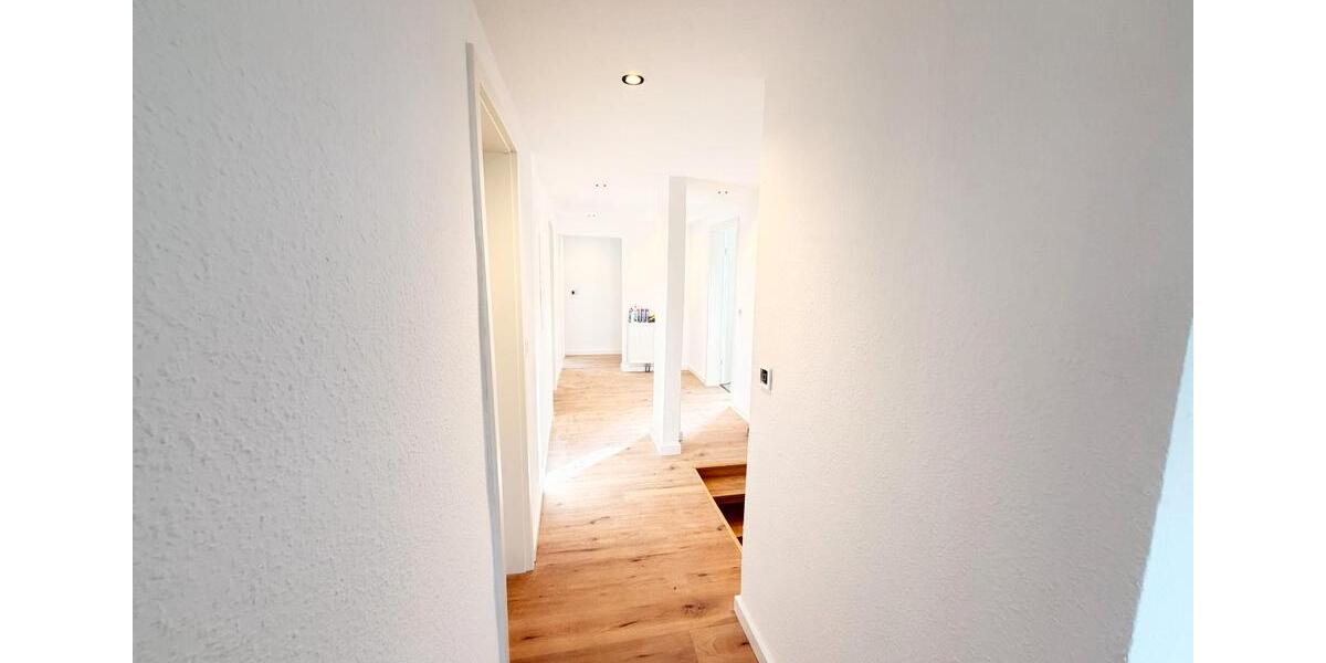 Einfamilienhaus Altenbeken - 8 Zimmer, 167 m&sup2;, 360.000&euro; | Angebot:25978941