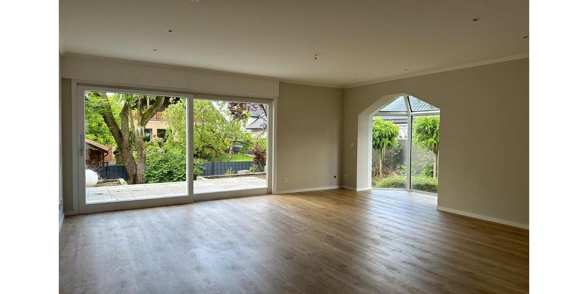 Erdgeschoßwohnung Delbrück - 4 Zimmer, 125 m&sup2;, 1.200&euro; | Angebot:26491257