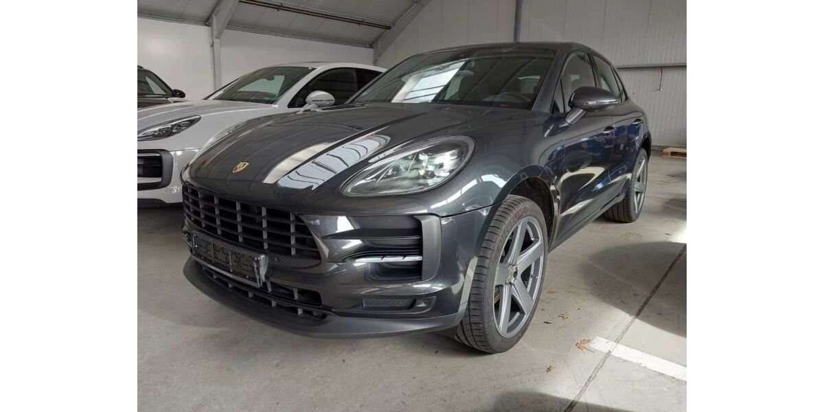 Porsche Macan 69.400 km 48.640 &euro; Paderborn 33100