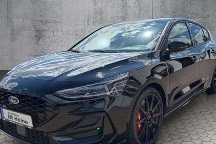 Ford Focus 1.500 km 35.690 &euro; Steinheim OT Gewerbepark Bergheim 32839