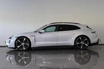 Porsche Taycan 60.312 km 71.750 &euro; Paderborn 33100