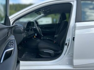 Hyundai i20 Trend 1.0 T-GDI EU6e Navi Digitales Cockpit LE 1.500 km 21.990 € Bad Wünnenberg 33181