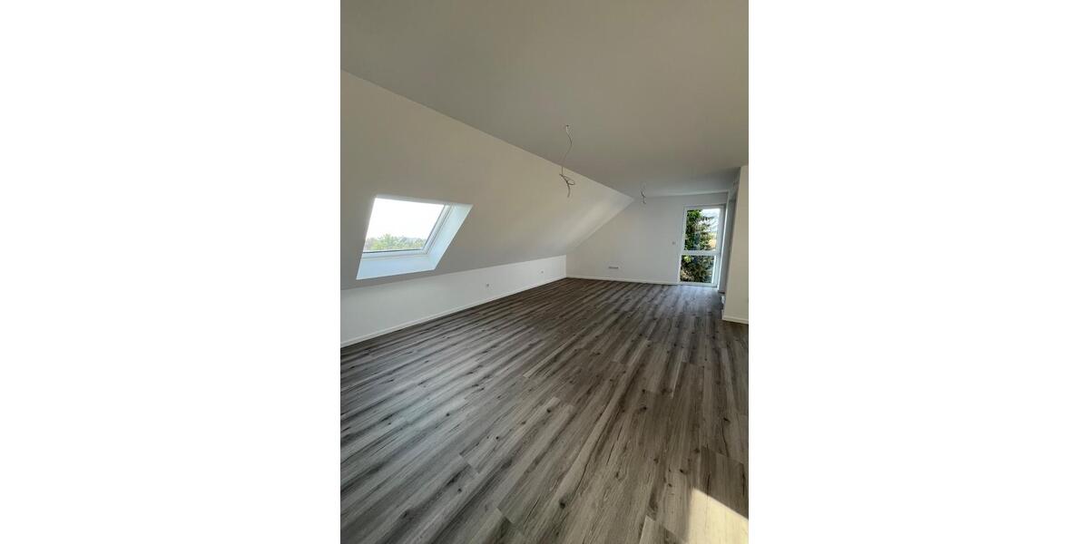 Dachgeschoßwohnung Paderborn Neuenbeken - 3 Zimmer, 101 m&sup2;, 1.400&euro; | Angebot:27564919