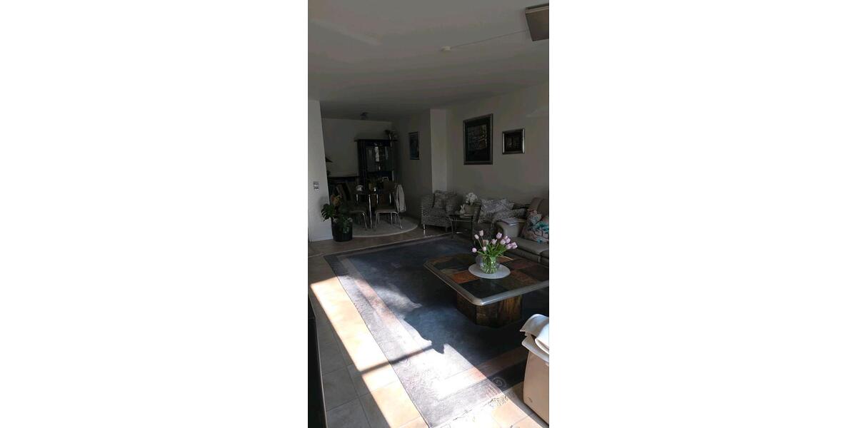 Etagenwohnung Detmold - 2 Zimmer, 106 m&sup2;, 230.000&euro; | Angebot:26122124