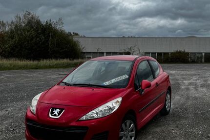 Peugeot 207 99.999 km 2.999 &euro; Detmold 32758