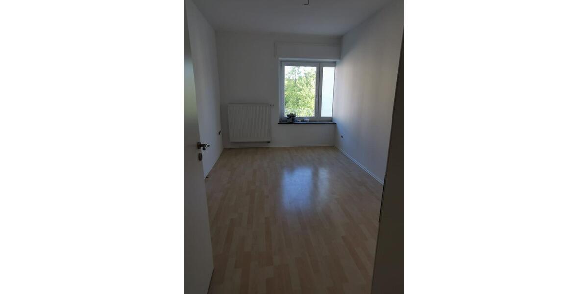 Etagenwohnung Paderborn Univiertel - 4 Zimmer, 100 m&sup2;, 300&euro; | Angebot:26364303