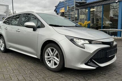 Toyota Corolla 34.000 km 16.990 &euro; Bad Lippspringe 33175