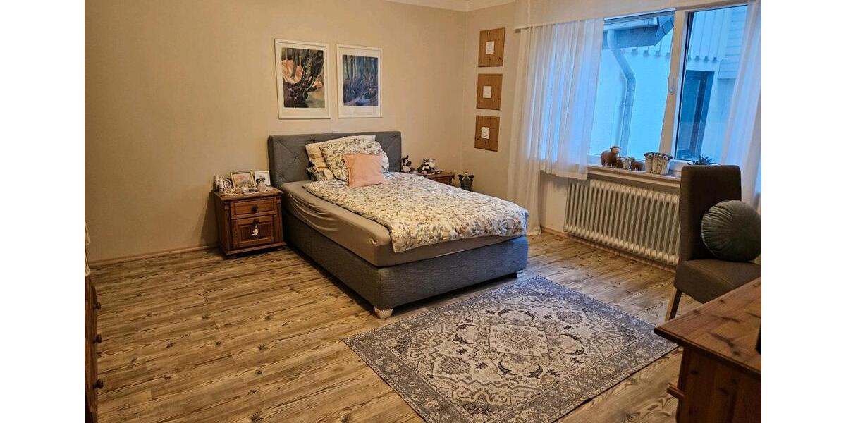 Erdgeschoßwohnung Delbrück - 5 Zimmer, 140 m&sup2;, 1.400&euro; | Angebot:27542460