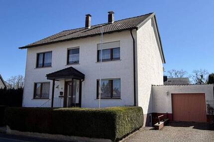 Haus Willebadessen - 5 Zimmer, 140 m&sup2;, 199.000&euro; | Angebot:26724091