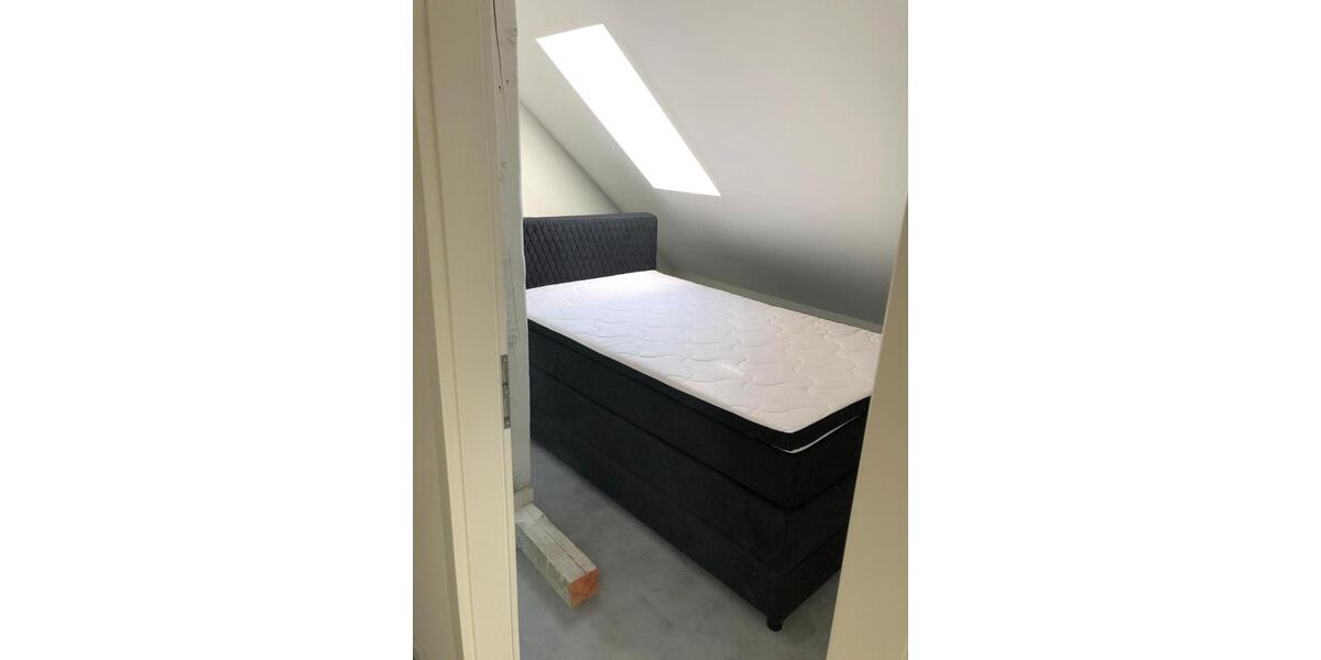 Einfamilienhaus Schloß Holte-Stukenbrock Stukenbrock - 12 Zimmer, 210 m&sup2;, 2.500&euro; | Angebot:25208864