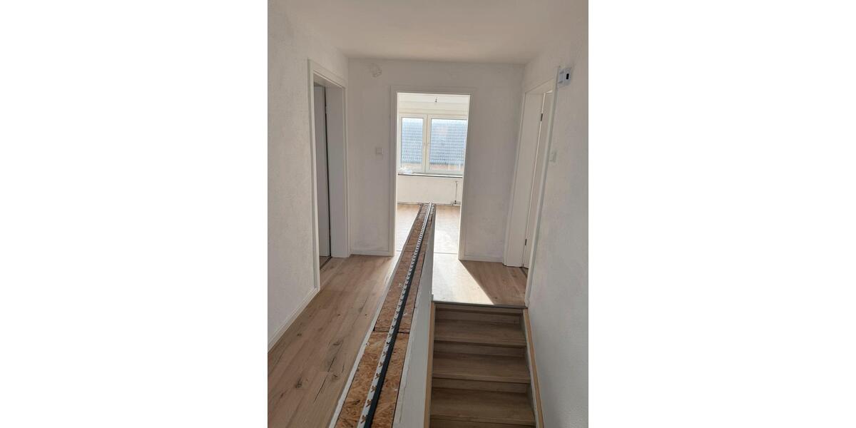 Etagenwohnung Detmold Hakedahl - 3.5 Zimmer, 110 m&sup2;, 950&euro; | Angebot:26615600