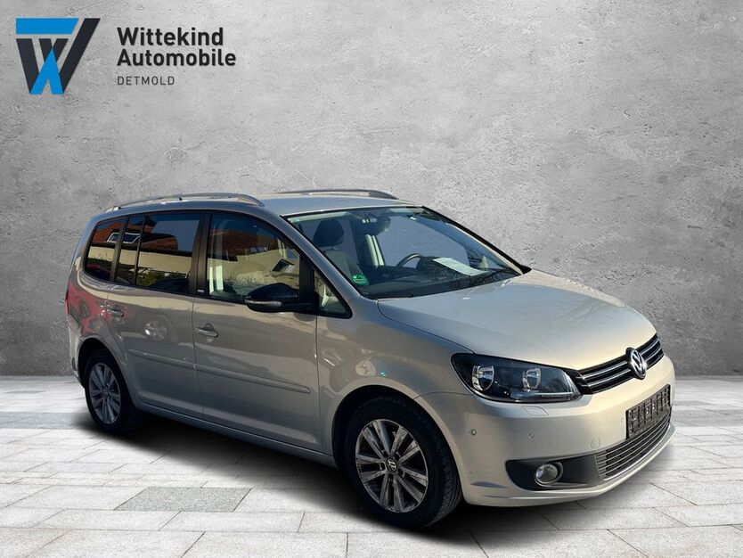 VW Touran 153.000 km 8.499 € Detmold 32758