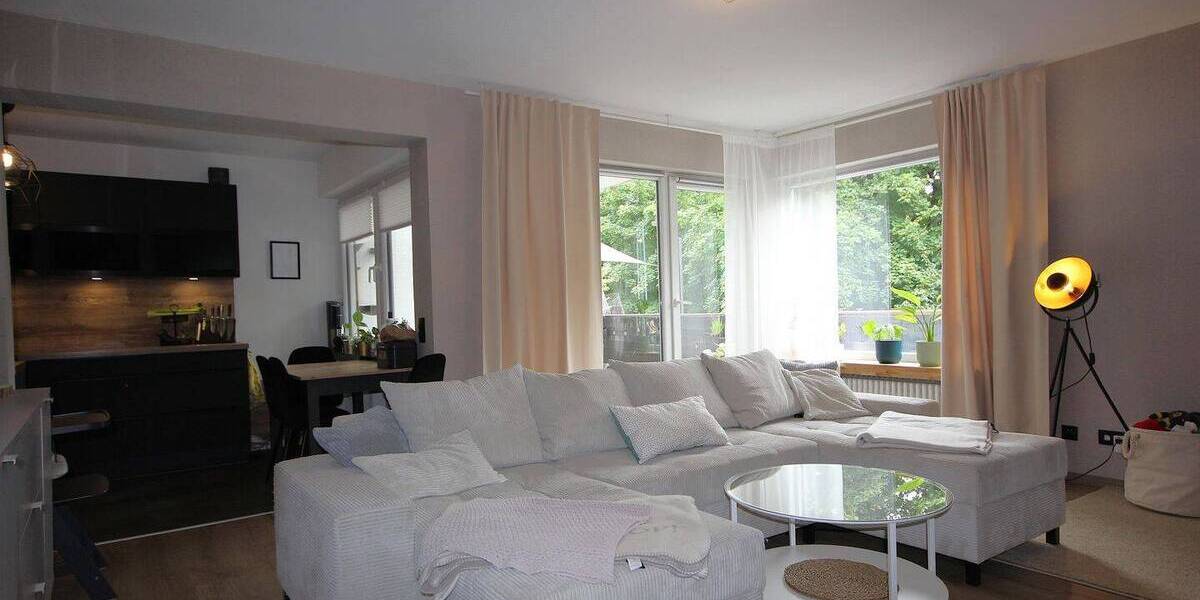 Exklusive Eigentumswohnung mit Swimmingpool & Sauna 4 zimmer