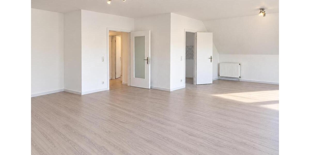 Etagenwohnung Büren - 4 Zimmer, 130 m&sup2;, 1.020&euro; | Angebot:27600988