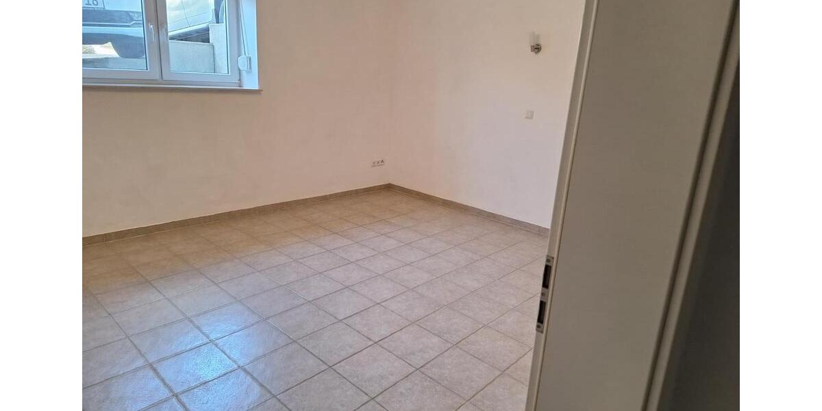 Etagenwohnung Paderborn Neuenbeken - 2 Zimmer, 60 m&sup2;, 420&euro; | Angebot:25402741