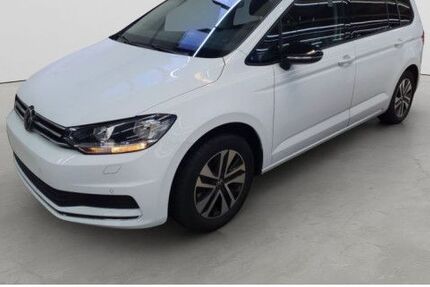 VW Touran 26.725 km 29.290 &euro; Detmold 32756