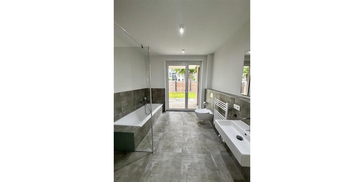 Etagenwohnung Paderborn - 3 Zimmer, 143 m&sup2;, 1.700&euro; | Angebot:26440862