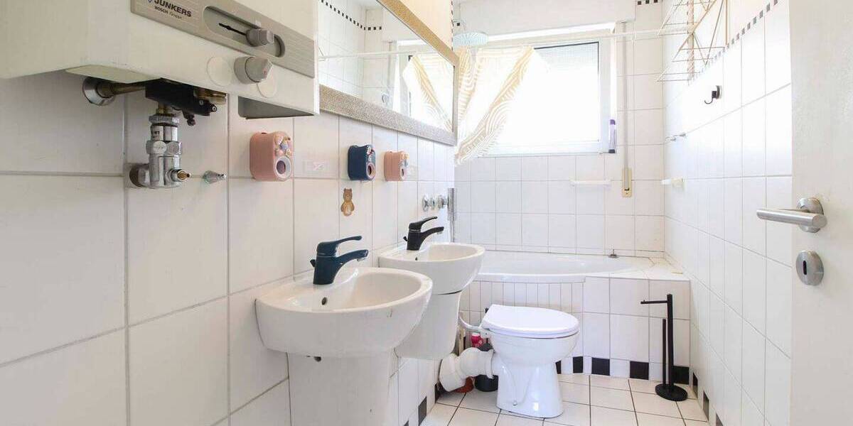 Etagenwohnung Detmold Innenstadt - 3 Zimmer, 69 m&sup2;, 125.000&euro; | Angebot:26514197