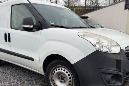 Opel Combo 146.000 km 5.399 &euro; Paderborn 33106