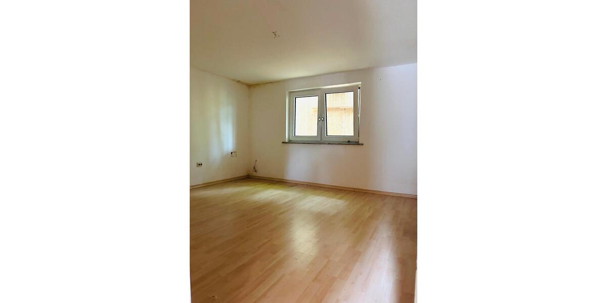 Mehrfamilienhaus, Wohnhaus Brakel - 6 Zimmer, 125 m&sup2;, 65.500&euro; | Angebot:25844801