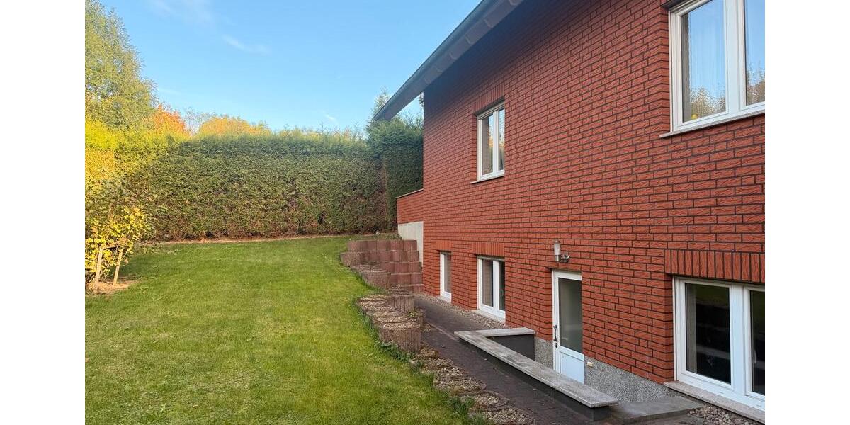 Einfamilienhaus Nieheim - 8 Zimmer, 190 m&sup2;, 420.000&euro; | Angebot:27537380