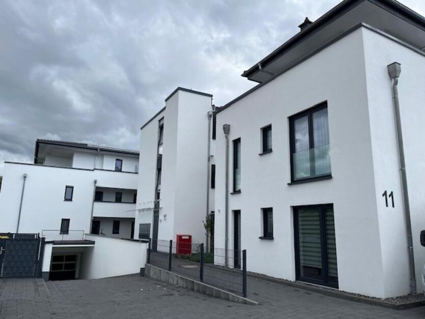 2-Zi.-Wohnung, gehobene Ausstattung mit Garage, Balkon und Aufzug