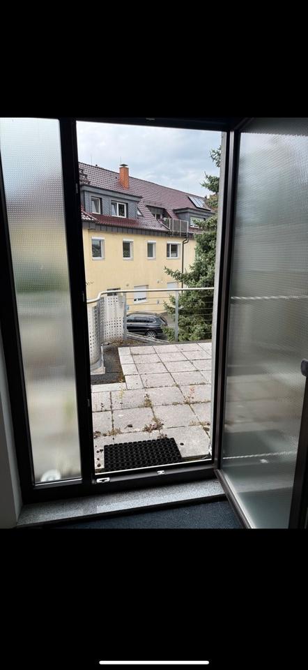 Büro Gewerbe Räumlichkeiten 126qm in Schloss Neuhaus