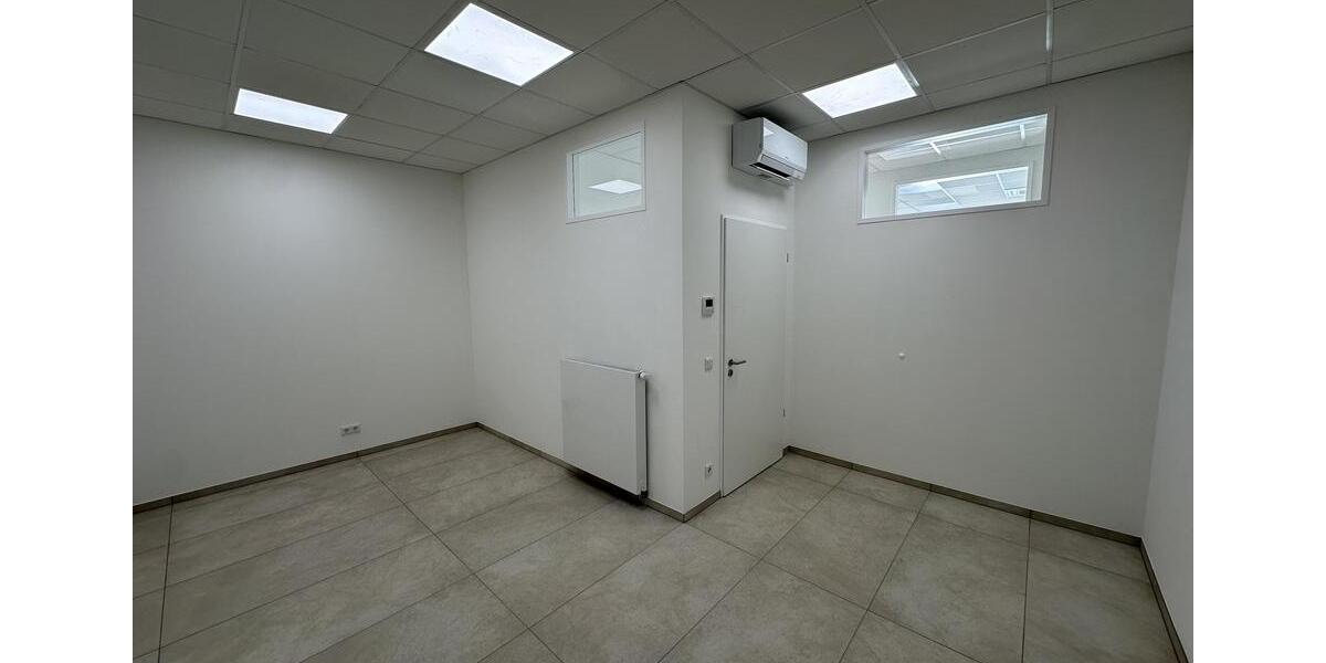 Gewerbeobjekt Paderborn Neuenbeken - 1.500&euro; | Angebot:25656350