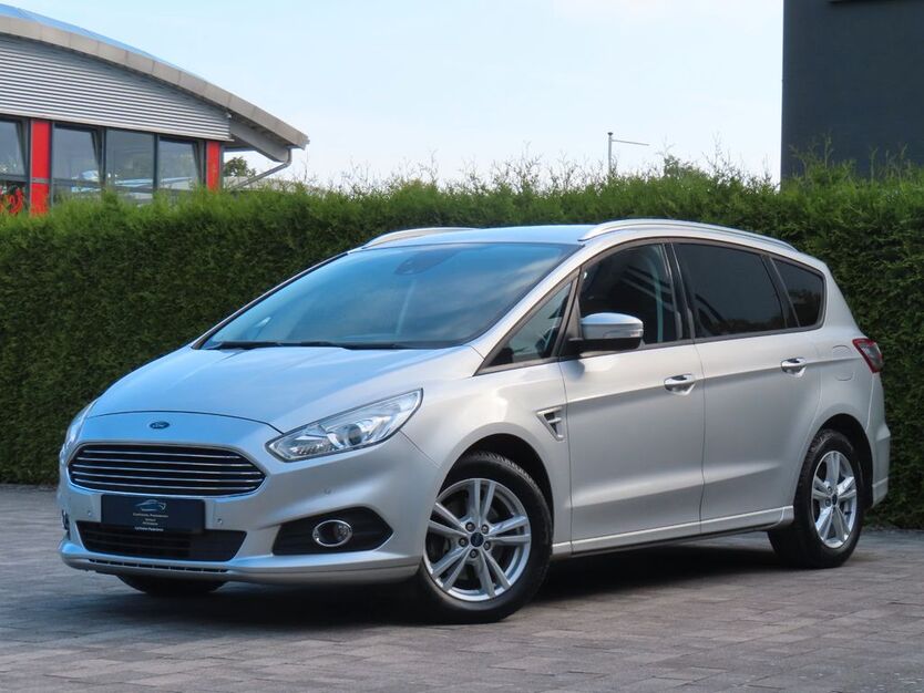 Ford S-Max 110.000 km 17.700 € Bad Lippspringe 33175