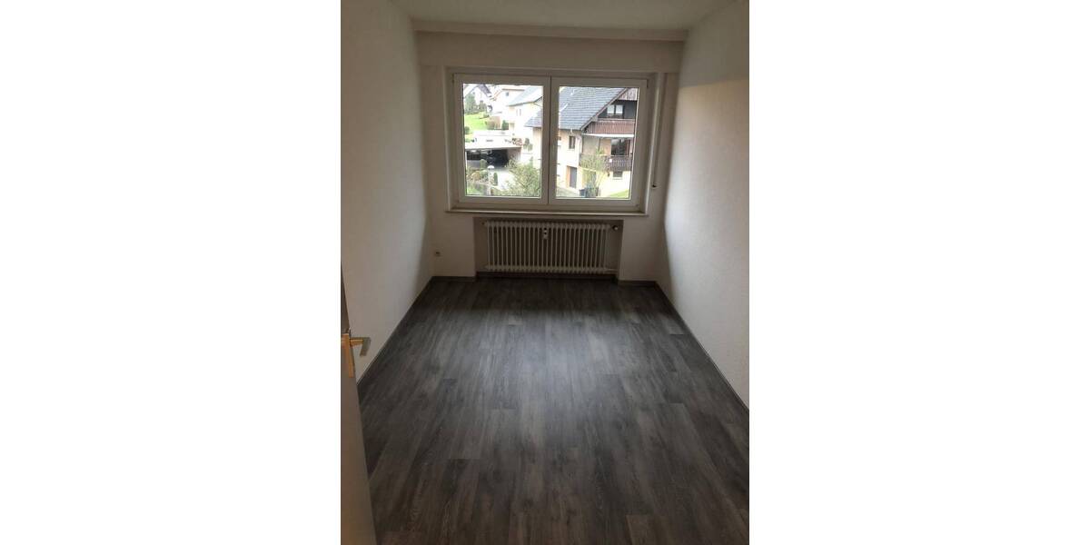 Etagenwohnung Detmold Hiddesen - 3 Zimmer, 87 m&sup2;, 595&euro; | Angebot:26204897