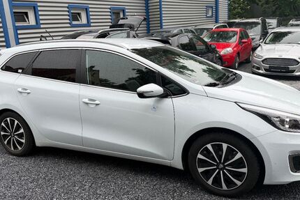 Kia ceed / Ceed 118.000 km 9.999 &euro; Detmold 32758