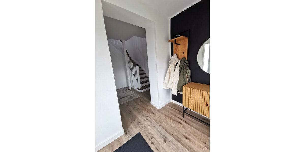 Doppelhaushälfte Detmold Hiddesen - 4 Zimmer, 120 m&sup2;, 1.500&euro; | Angebot:27615053