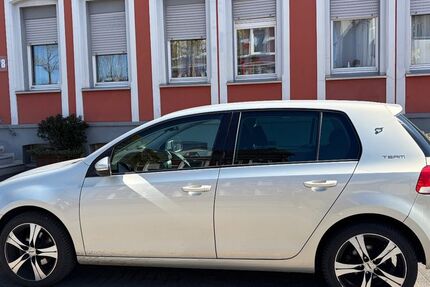VW Golf 112.000 km 7.100 &euro; Bad lippspringe 33175